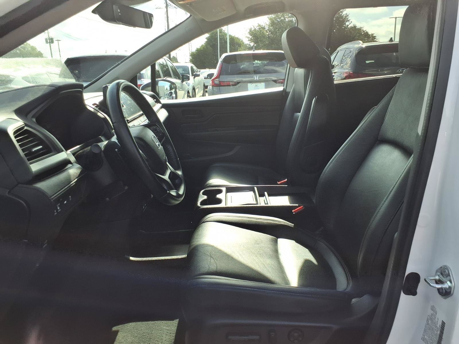 2025 Honda Odyssey EX-L - Photo 18
