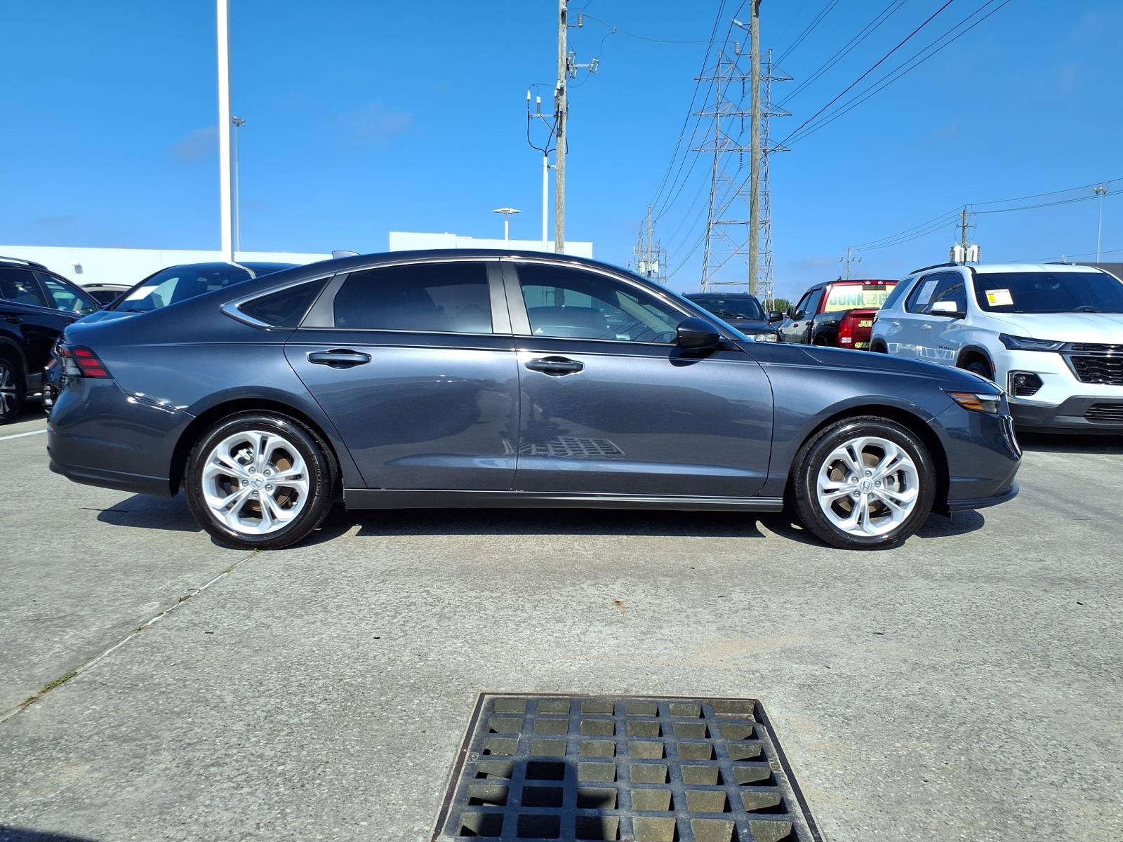 2025 Honda Accord LX - Photo 24