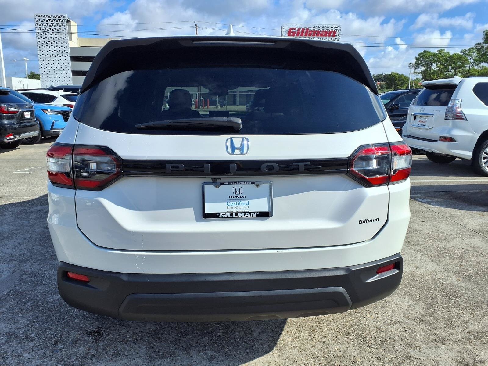 2023 Honda Pilot LX - Photo 23