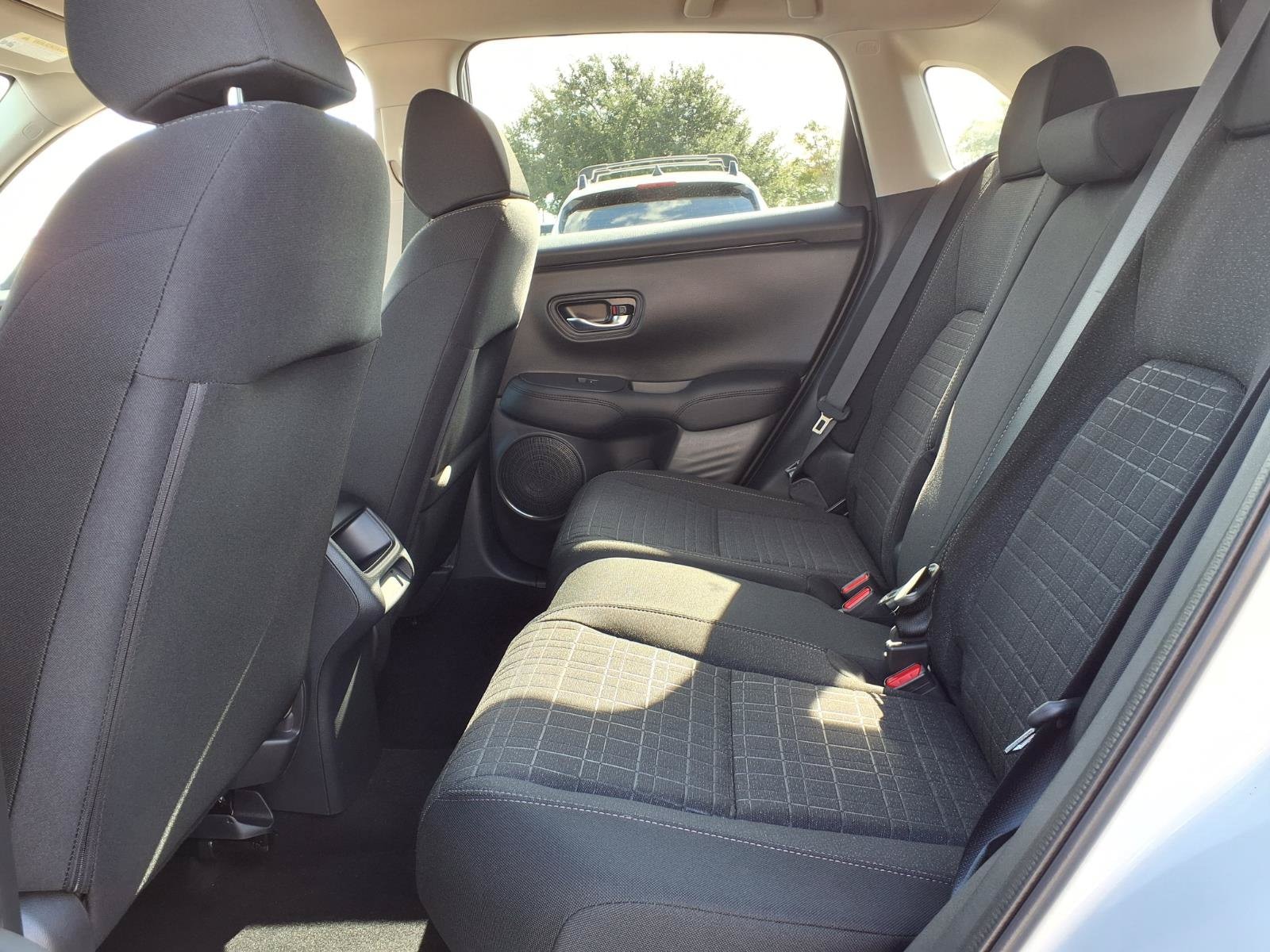 2027 Honda HR-V LX - Photo 18
