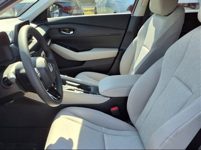 2025 Honda Accord LX photo 3