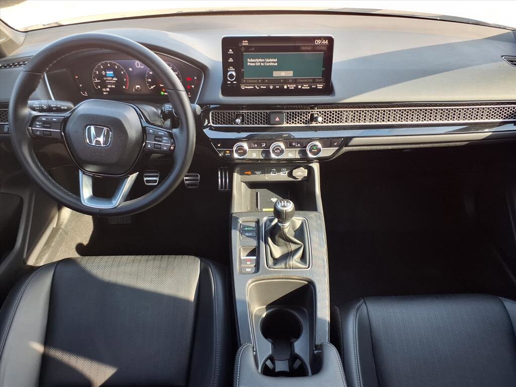 2024 Honda Civic Sport Touring photo 4