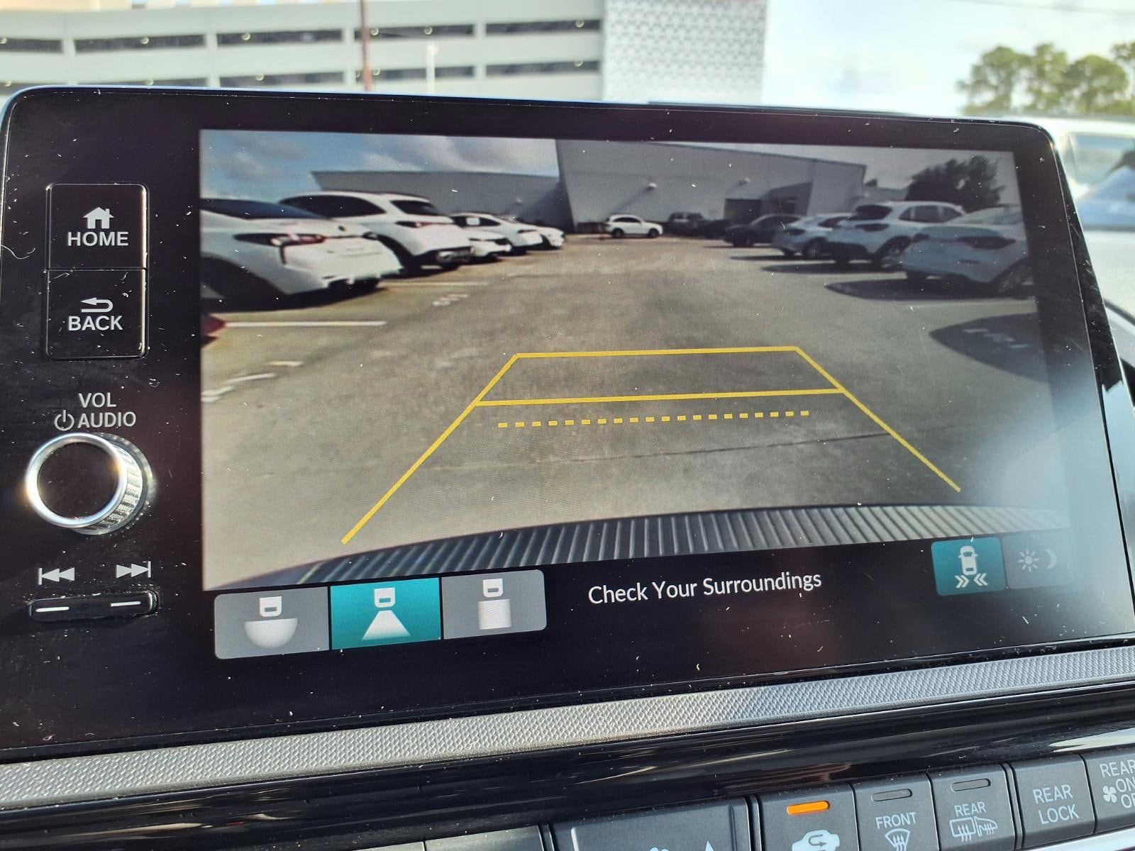 2025 Honda Odyssey EX-L - Photo 6