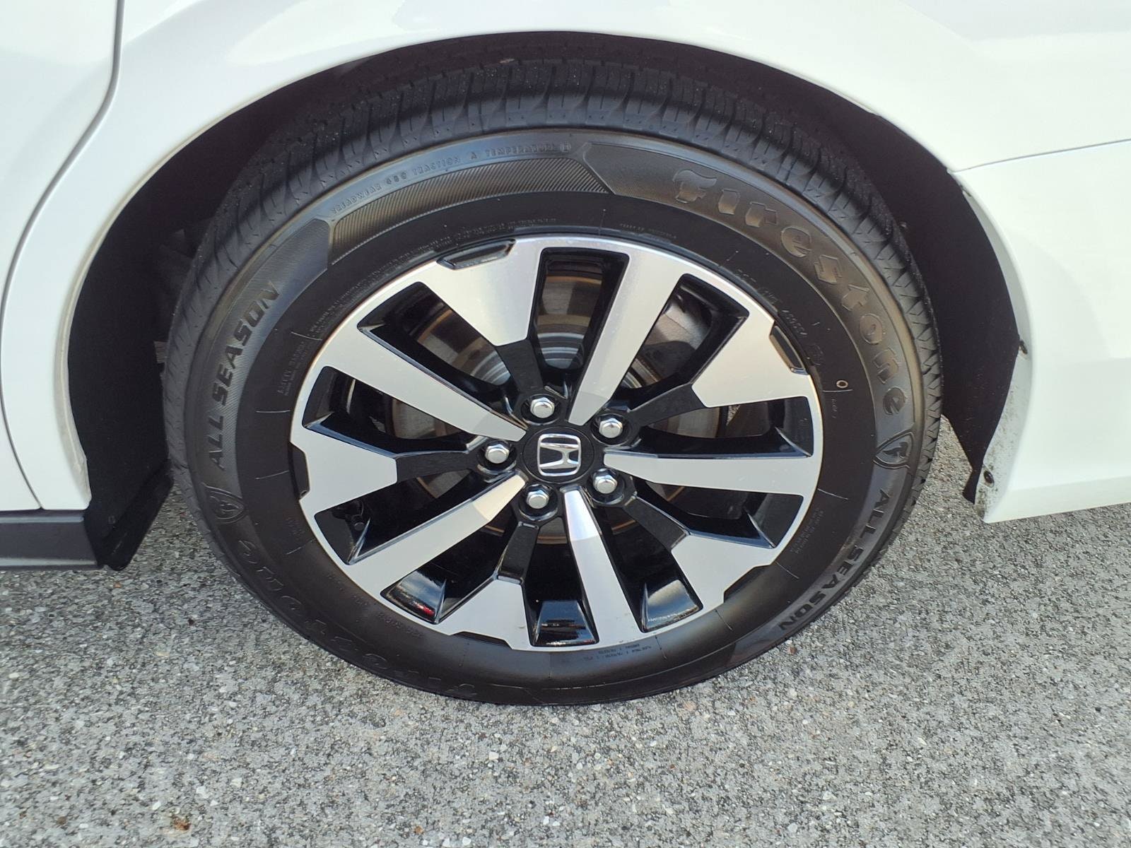 2025 Honda Odyssey EX-L - Photo 28