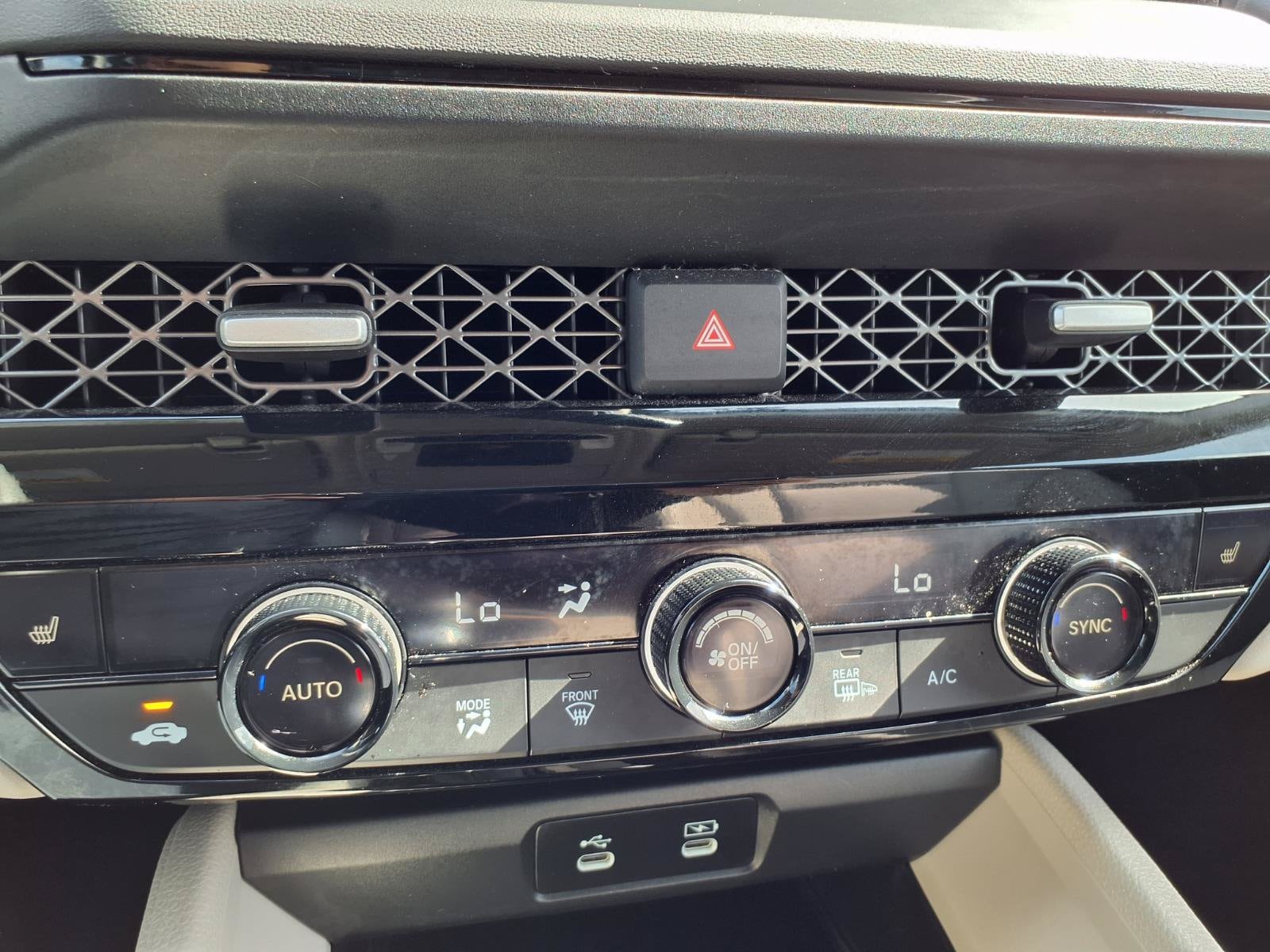 2024 Honda Accord Hybrid EX-L - Photo 8