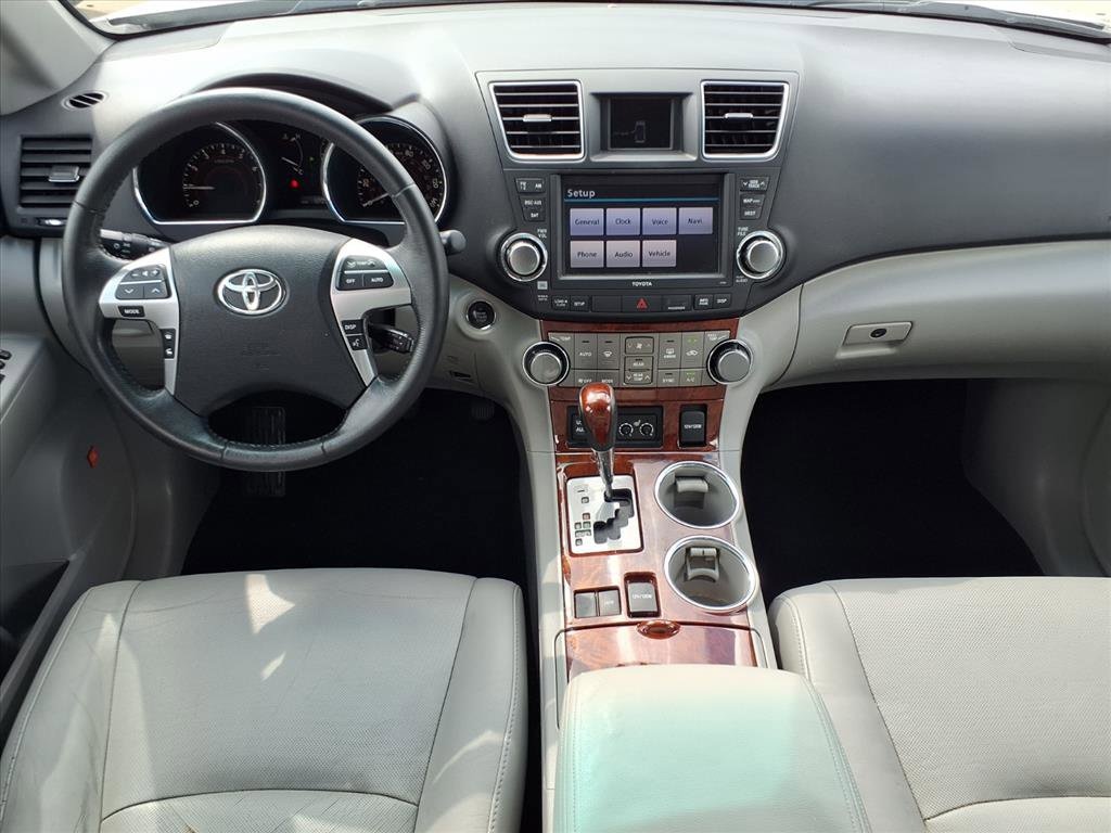 Used 2012 Toyota Highlander Limited SUV