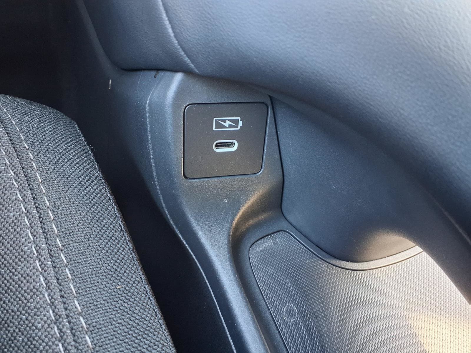 2027 Honda HR-V LX - Photo 9