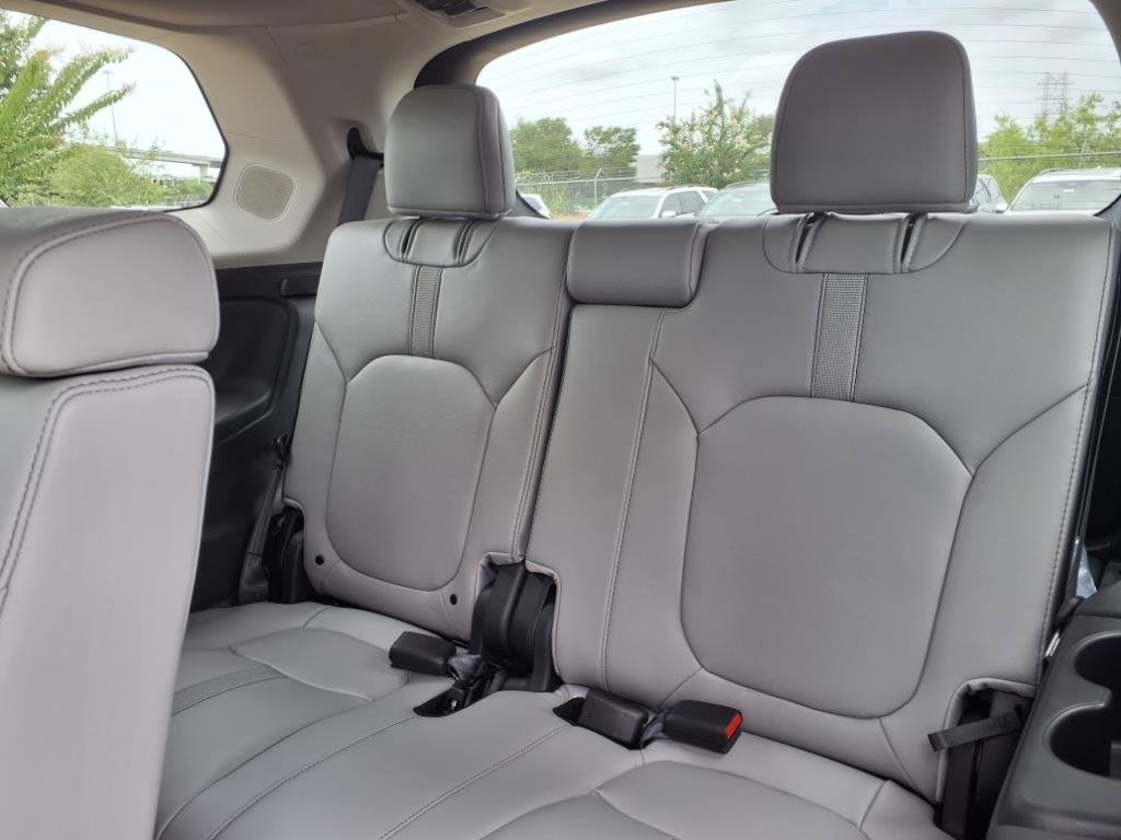 2025 Honda Pilot Touring - Photo 17