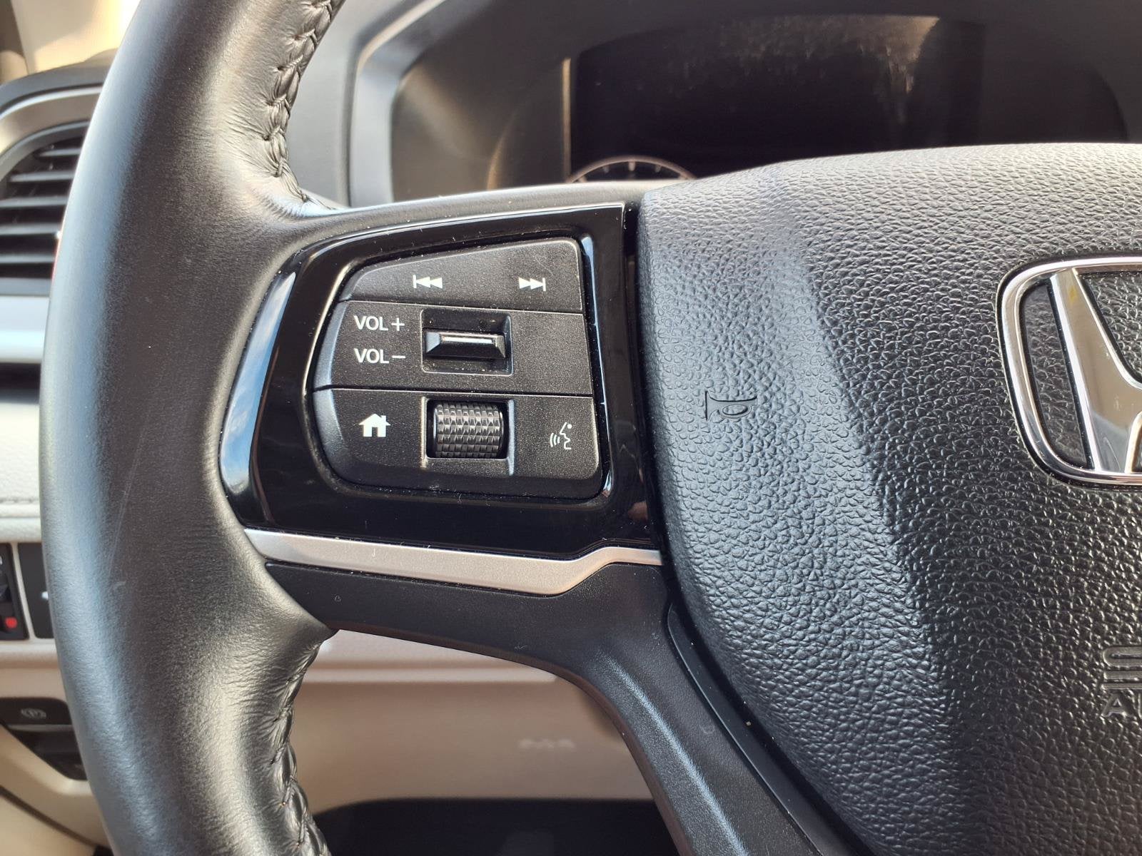 2025 Honda Odyssey EX-L - Photo 16