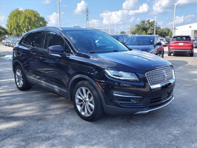 Used 2019 Lincoln MKC Select with VIN 5LMCJ2C96KUL42833 for sale in Houston, TX