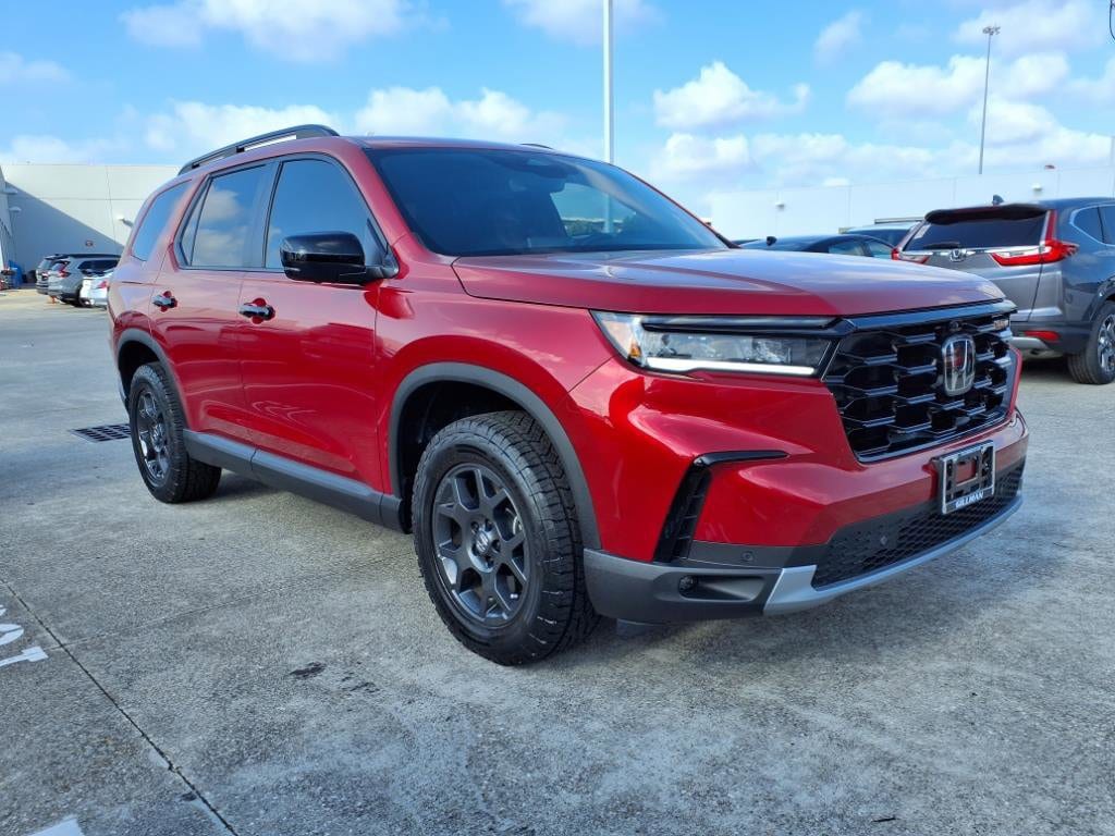 Certified 2025 Honda Pilot TrailSport with VIN 5FNYG1H61SB042033 for sale in Houston, TX