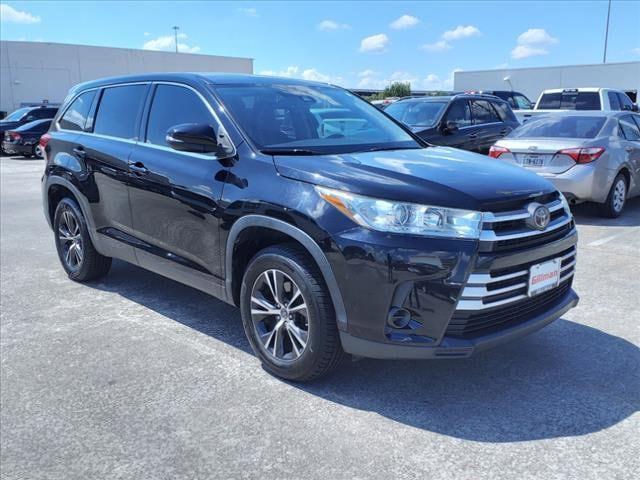 Used 2019 Toyota Highlander LE with VIN 5TDZZRFH4KS309730 for sale in Houston, TX