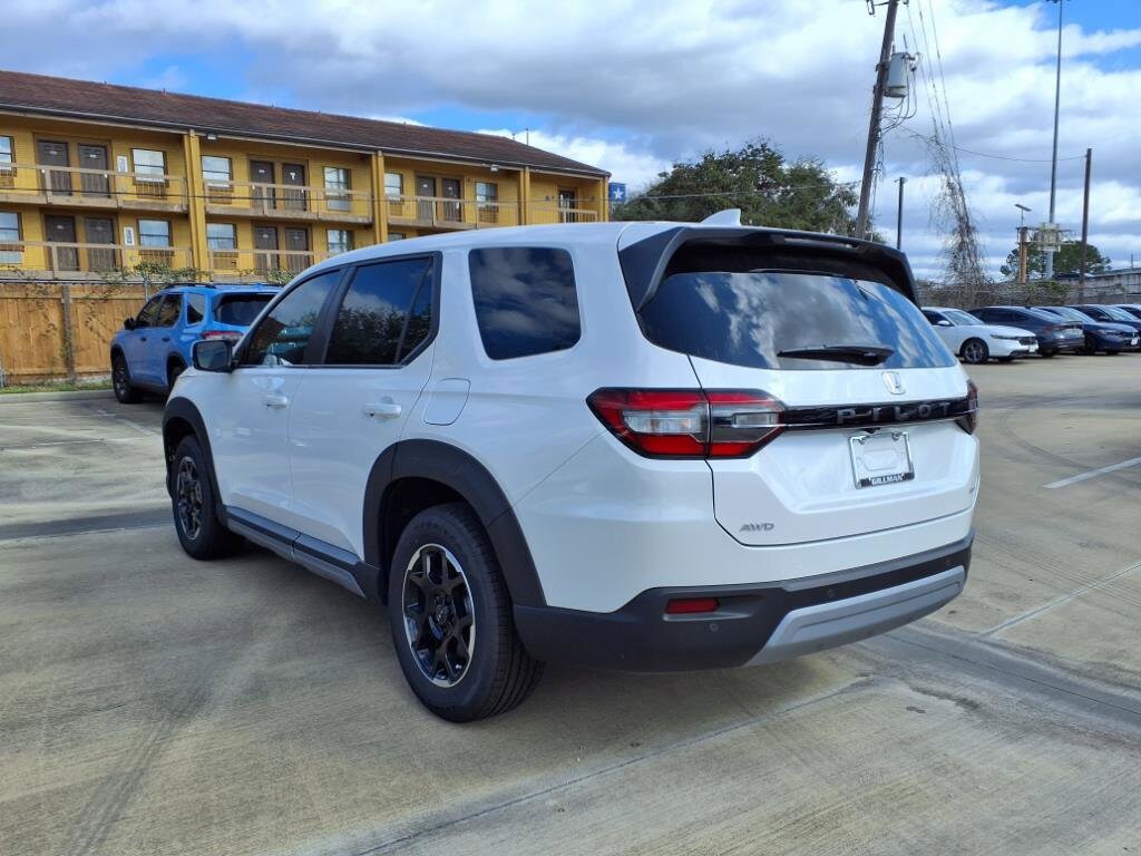 2025 Honda Pilot EX-L photo 2