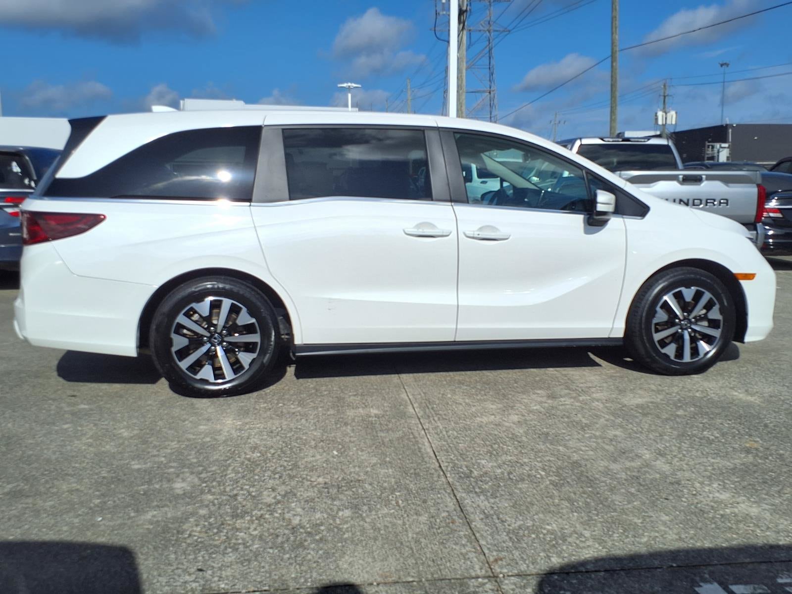 2025 Honda Odyssey EX-L - Photo 27