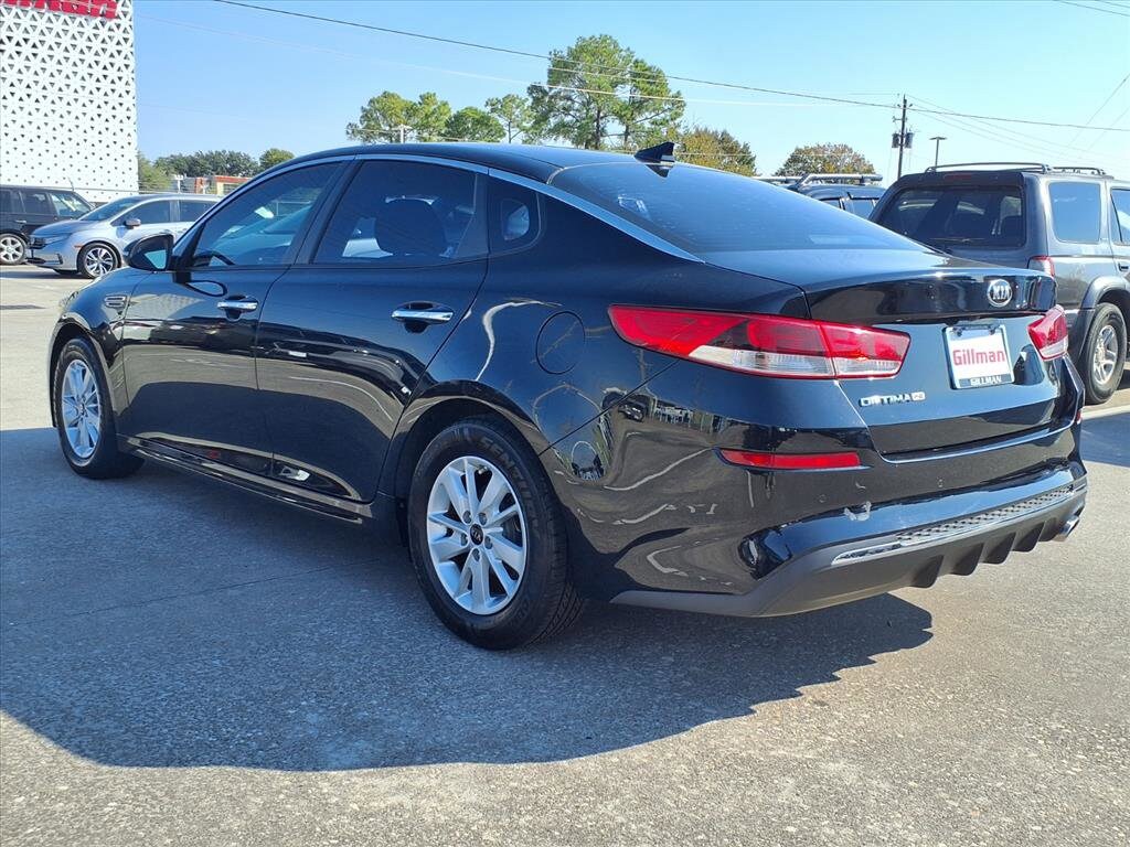 2019 Kia Optima LX S photo 2