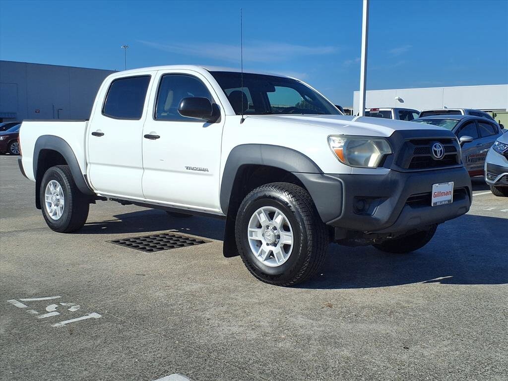 2013 Toyota Tacoma PreRunner photo 2