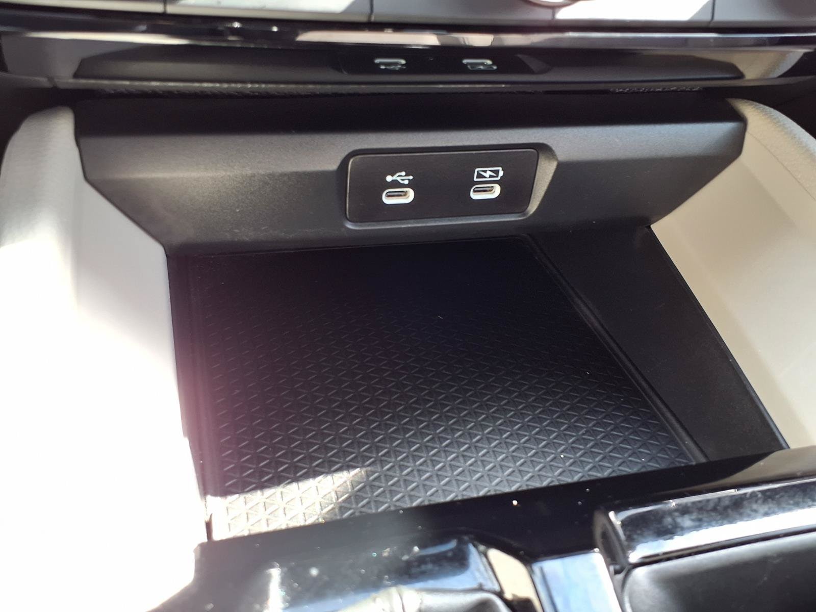 2024 Honda Accord Hybrid EX-L - Photo 9