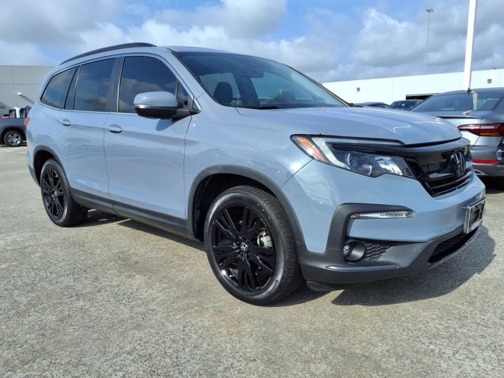 Used 2022 Honda Pilot SE with VIN 5FNYF5H23NB023835 for sale in Houston, TX