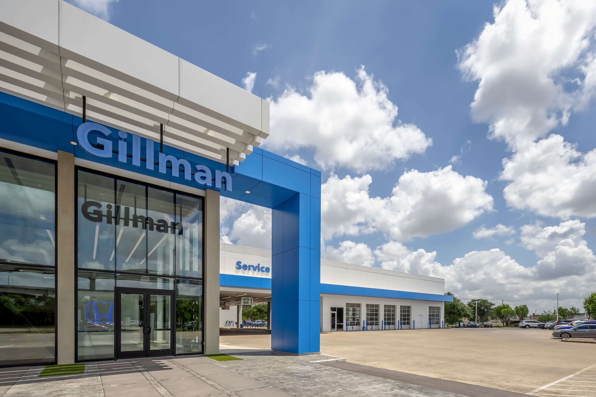 picture of front of Gillman Honda Houston dealership
