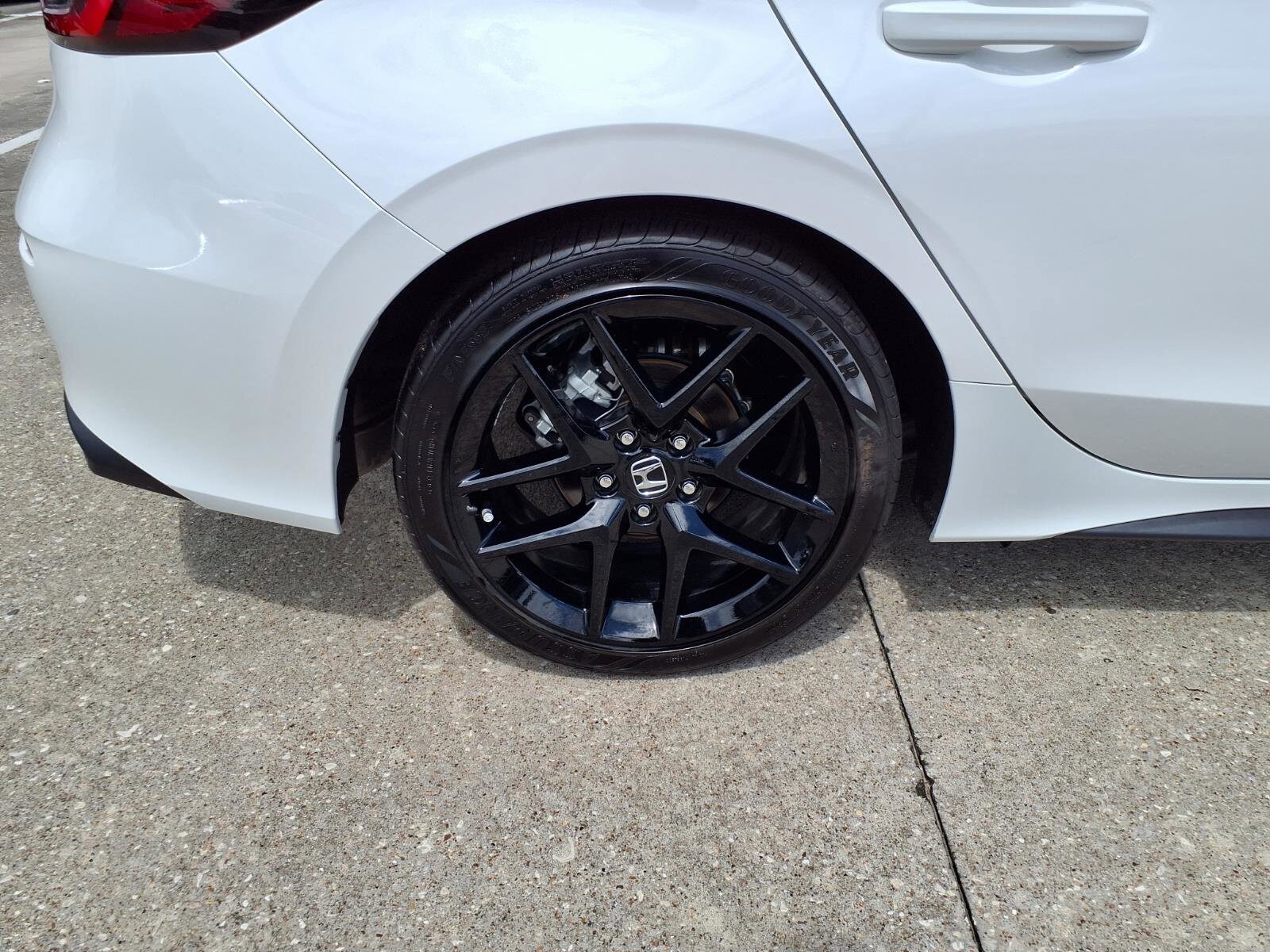2026 Honda Civic Hatchback Sport - Photo 26