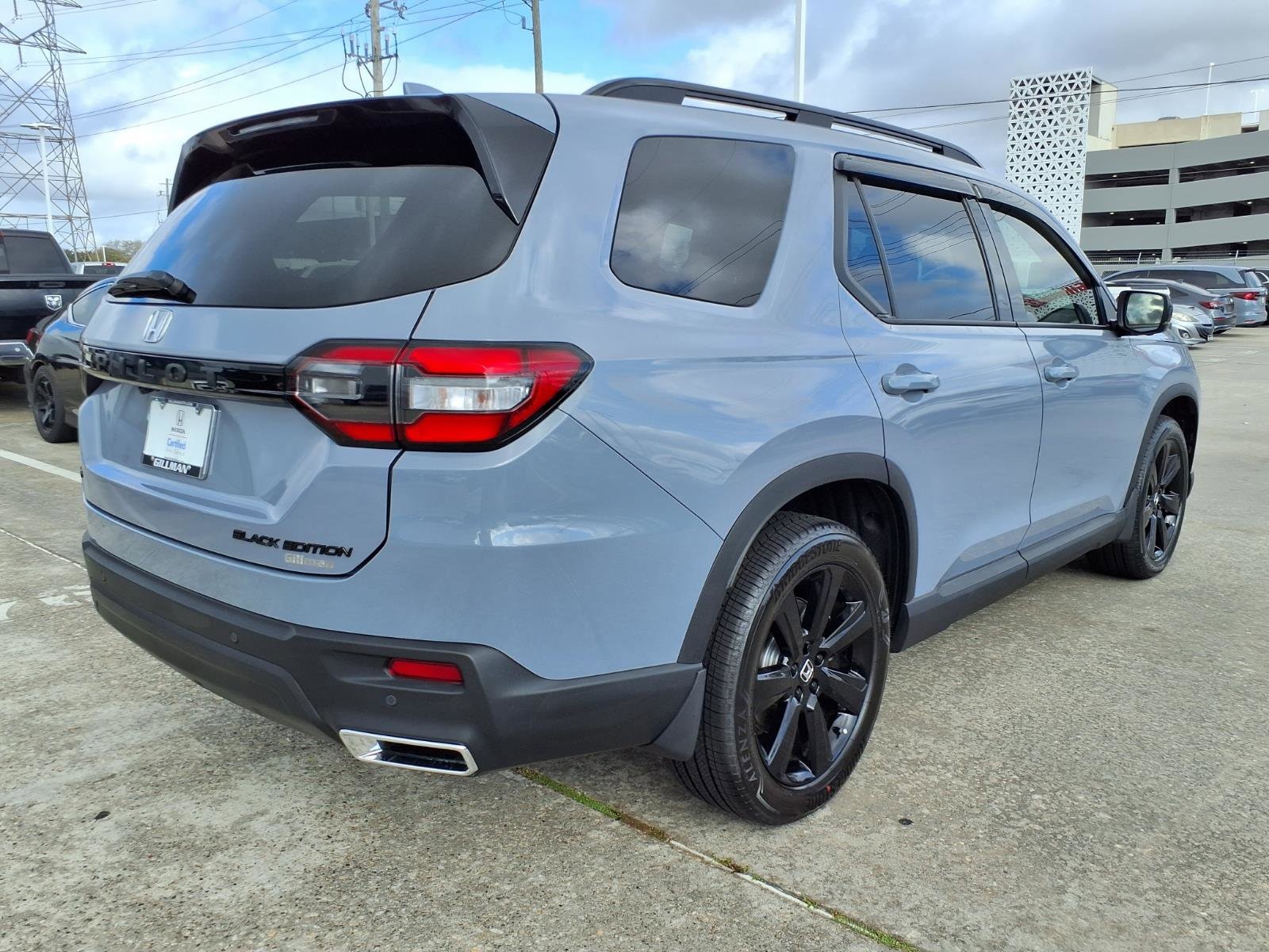 2025 Honda Pilot Black Edition - Photo 25