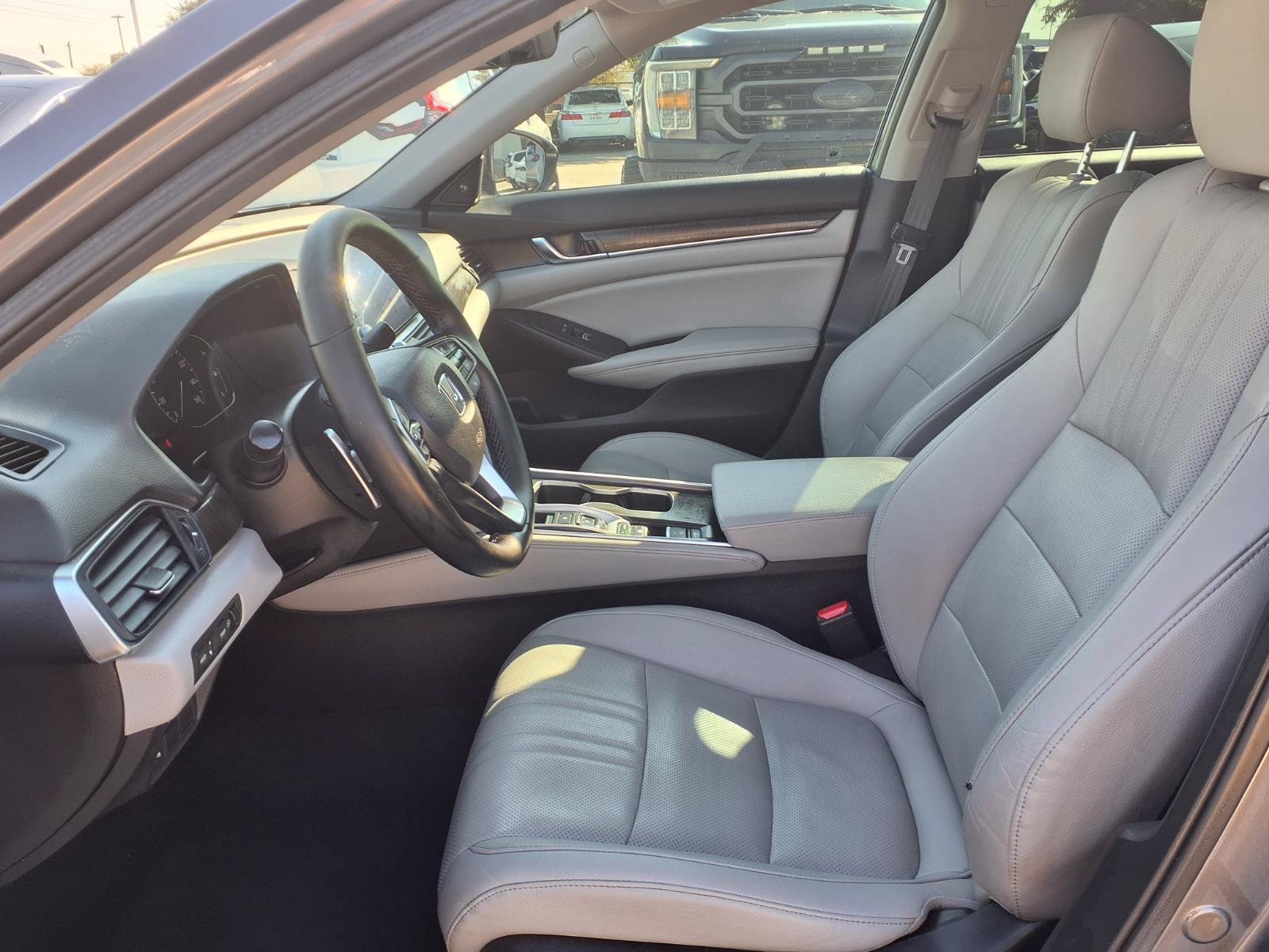 2019 Honda Accord Hybrid Touring - Photo 19