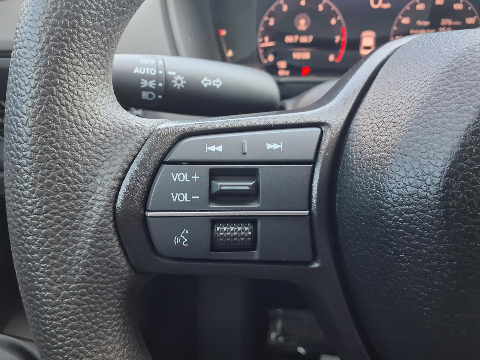 2026 Honda Accord LX - Photo 14