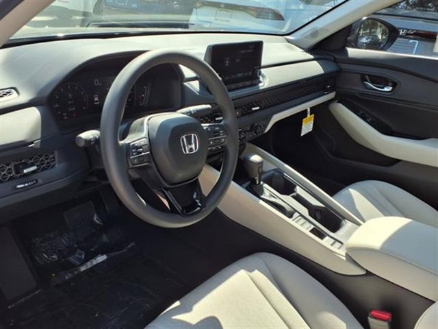 2025 Honda Accord SE photo 2