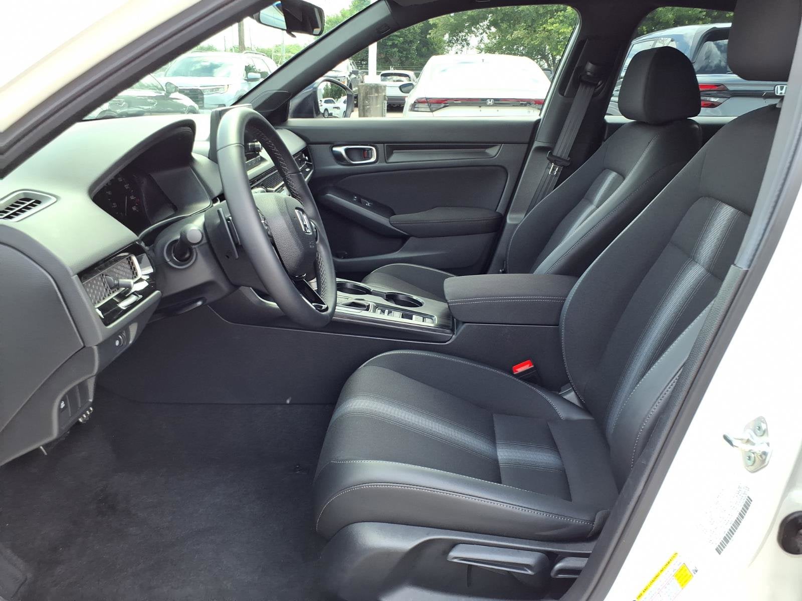 2026 Honda Civic Hatchback Sport - Photo 17