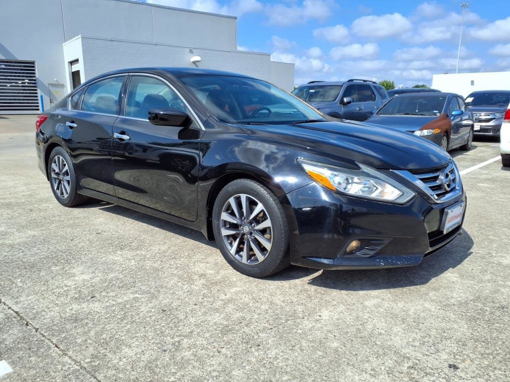 Used 2016 Nissan Altima SV with VIN 1N4AL3APXGC270778 for sale in Houston, TX