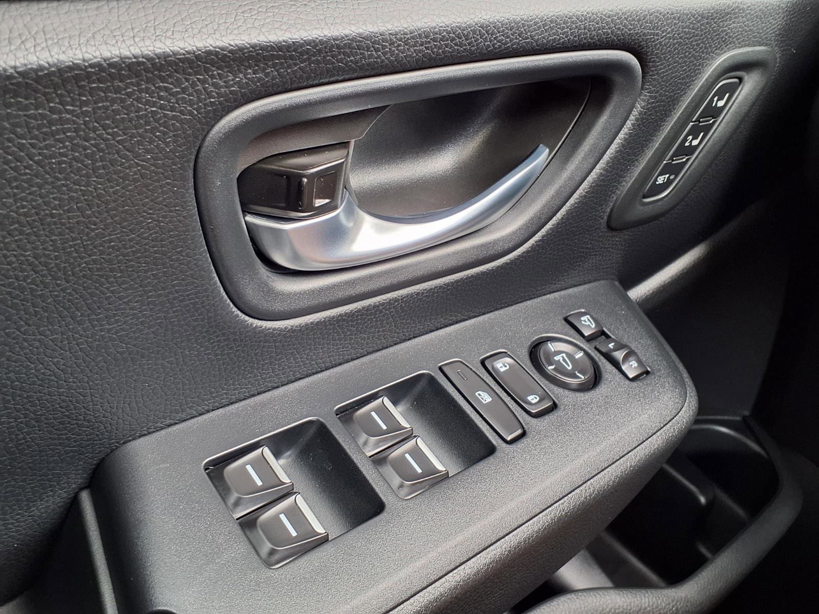 2025 Honda Pilot Black Edition - Photo 11