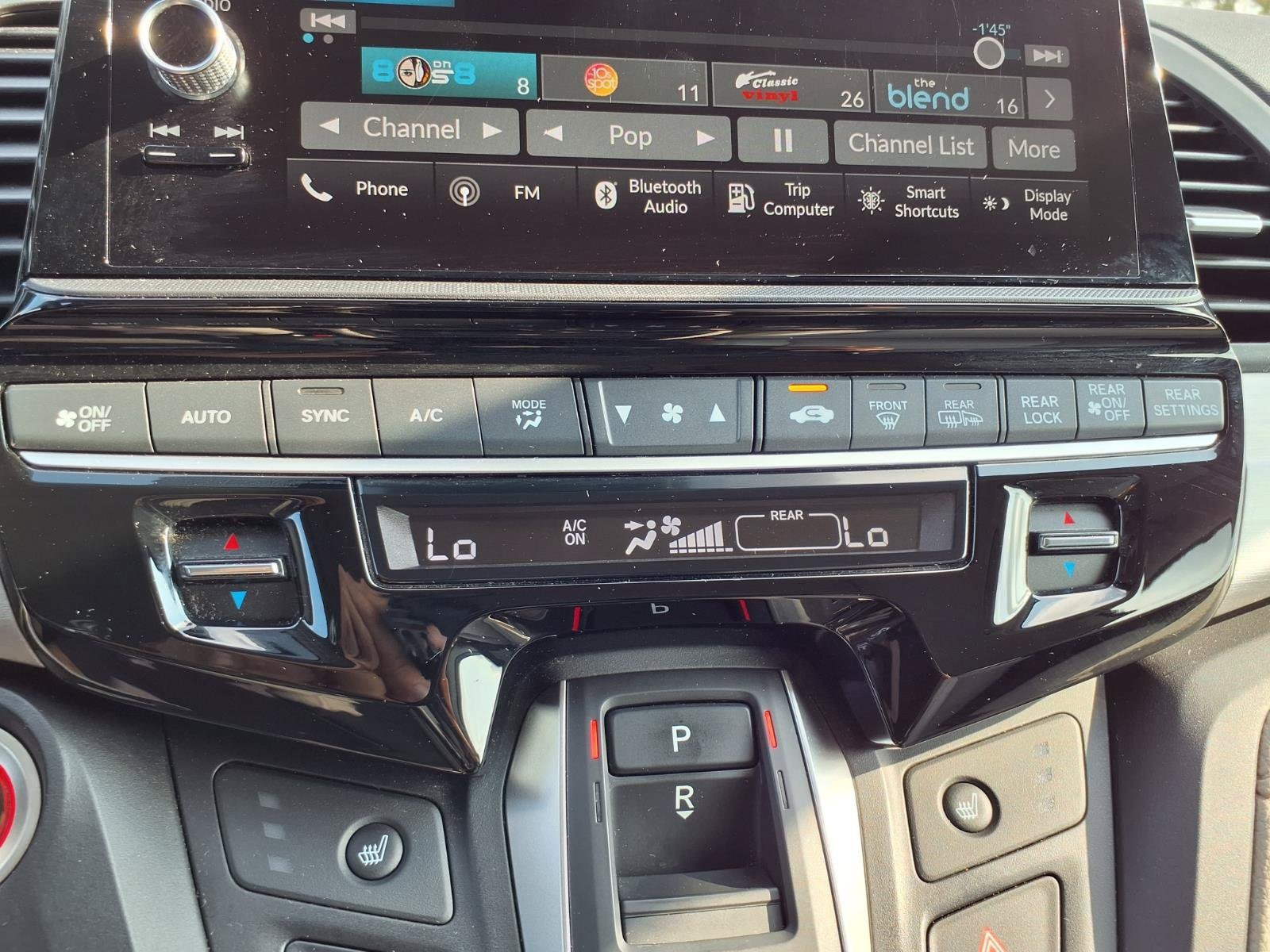 2025 Honda Odyssey EX-L - Photo 8