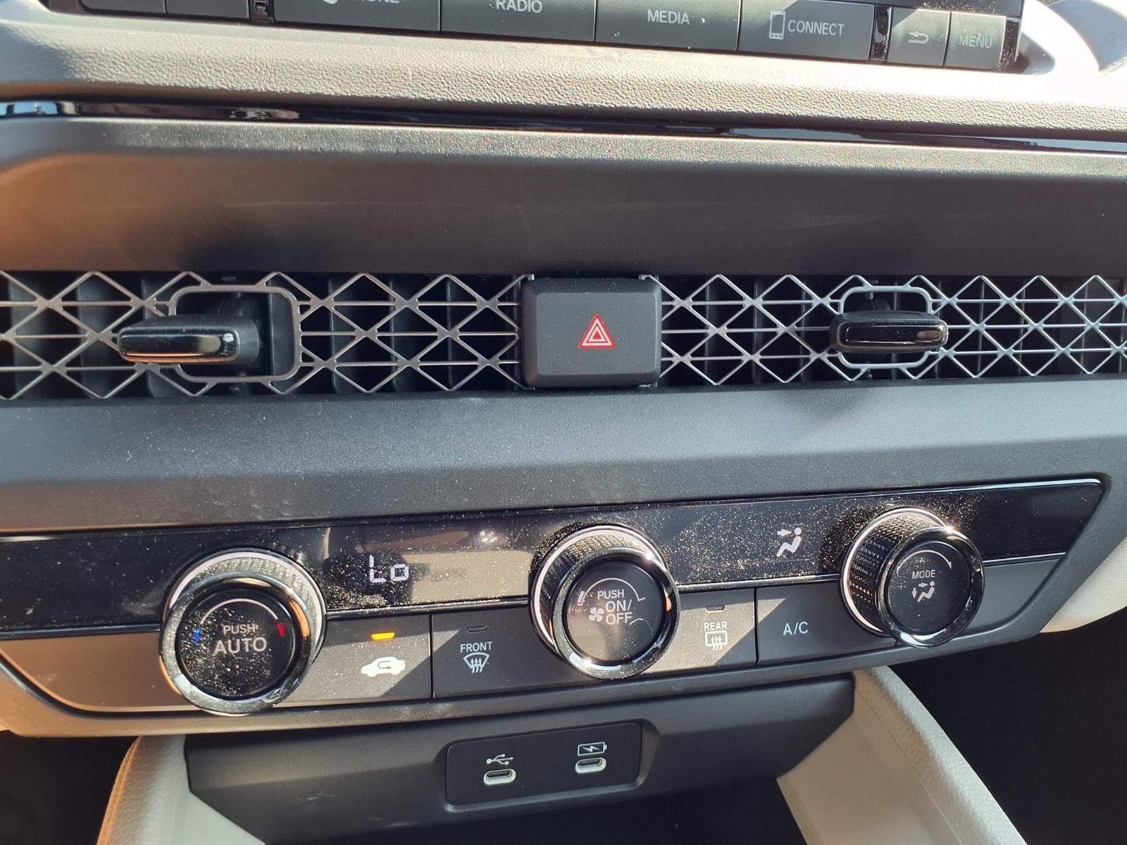 2025 Honda Accord LX - Photo 7