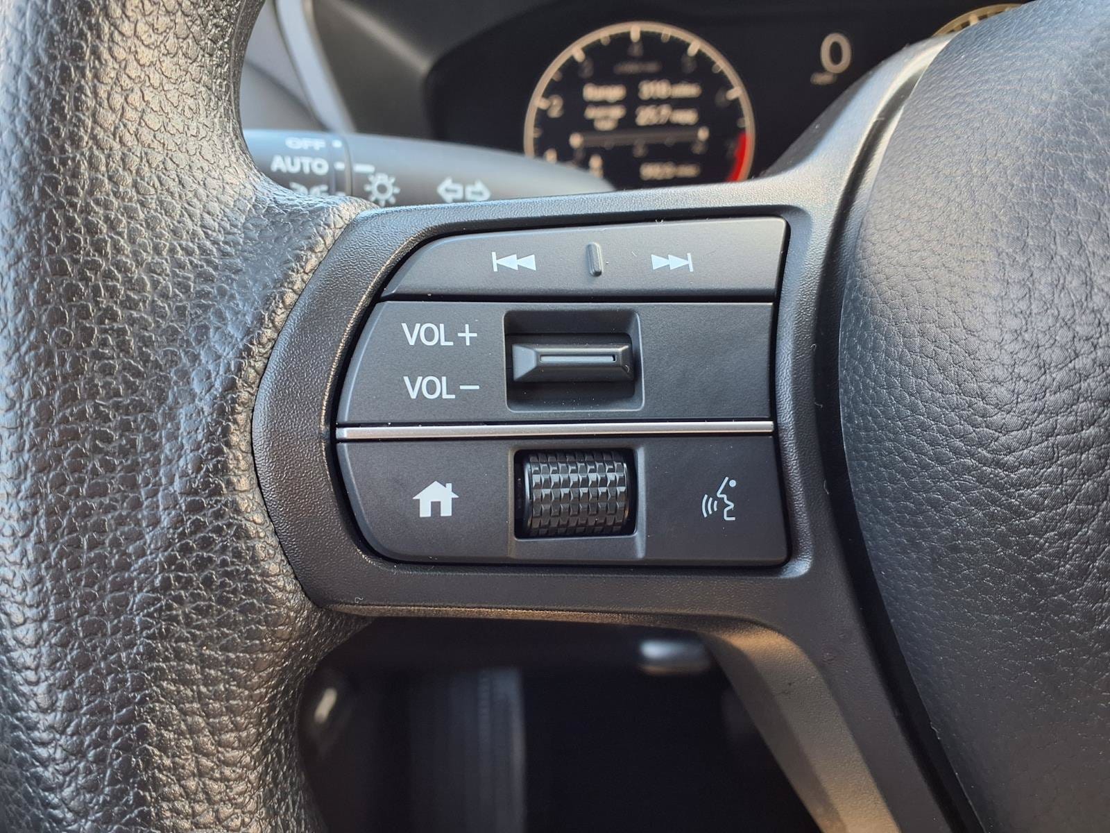 2027 Honda HR-V LX - Photo 14