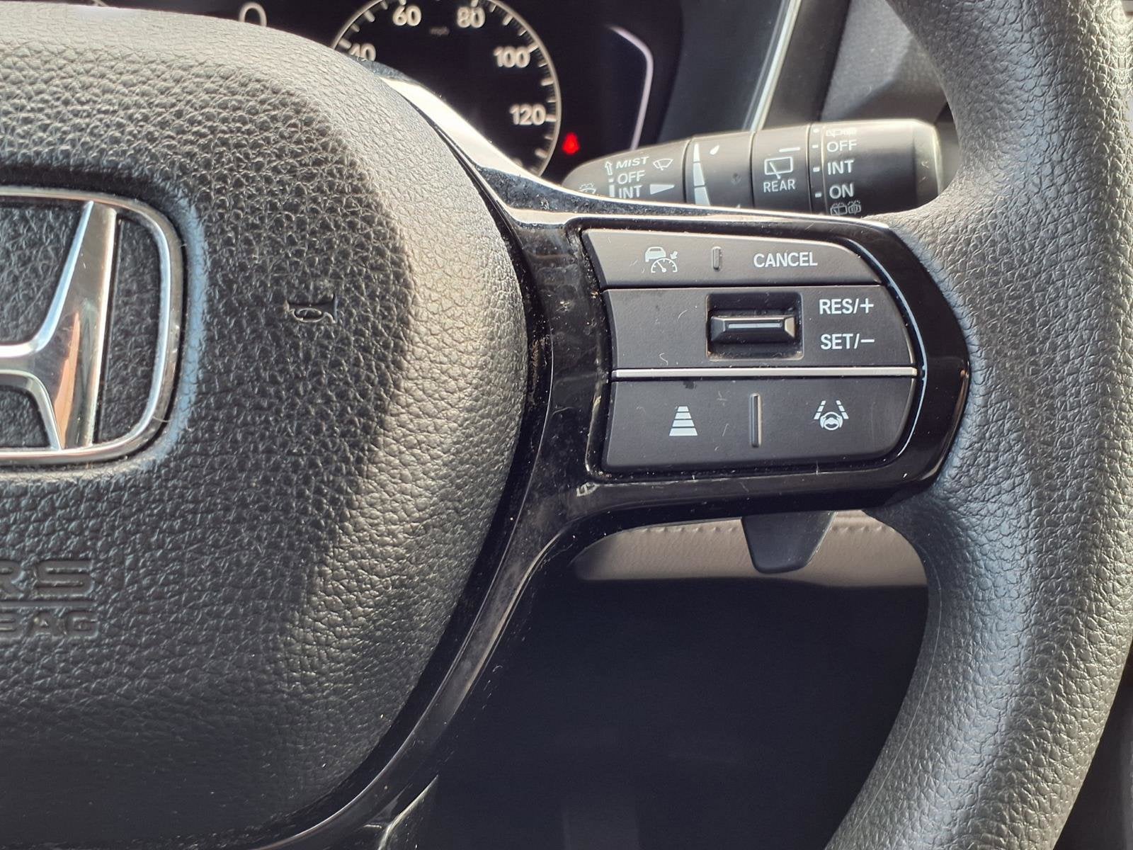 2023 Honda Pilot LX - Photo 16