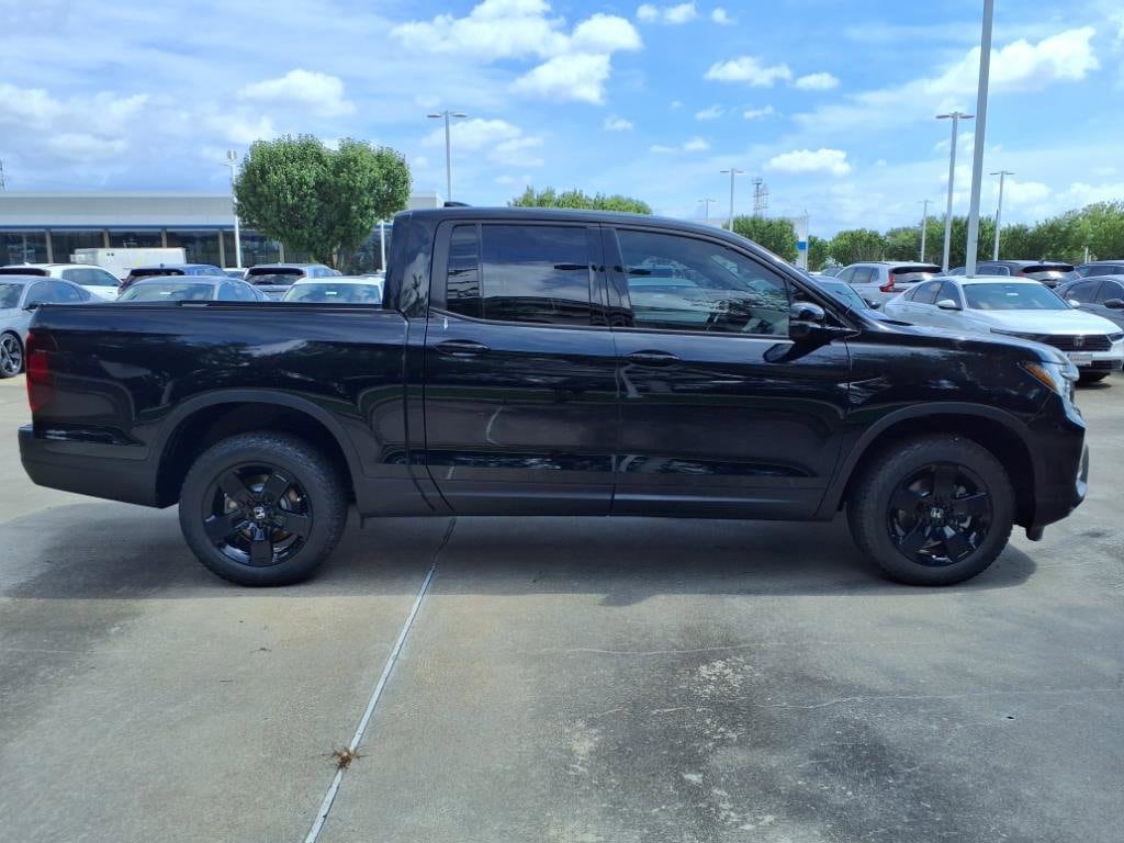 2025 Honda Ridgeline Black Edition - Photo 17