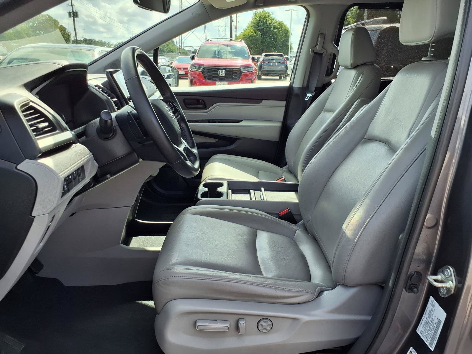 2020 Honda Odyssey EX-L - Photo 18