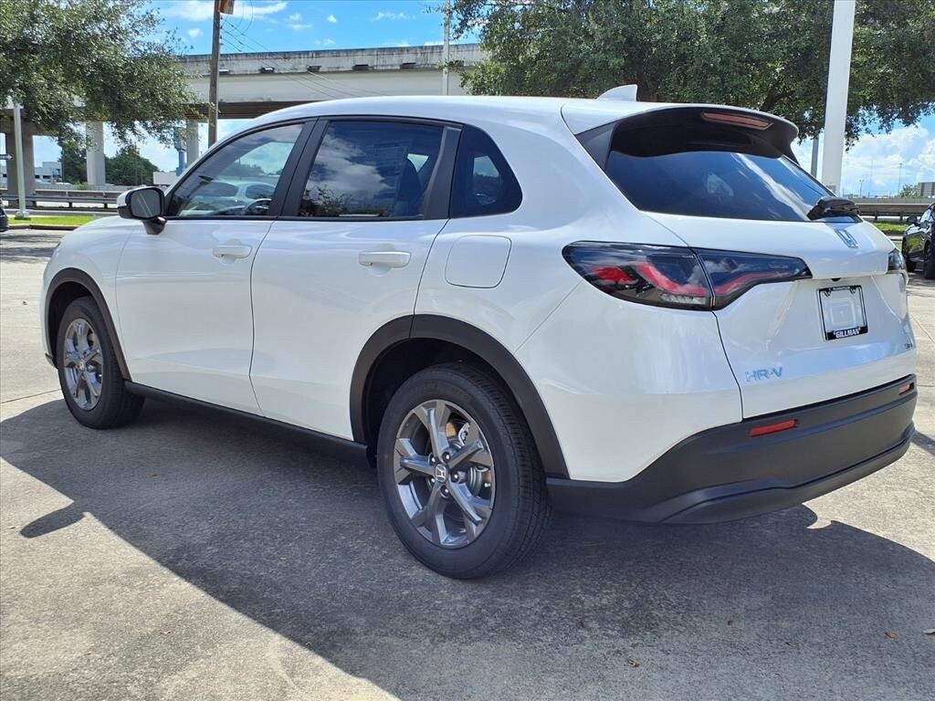 2026 Honda HR-V LX photo 2
