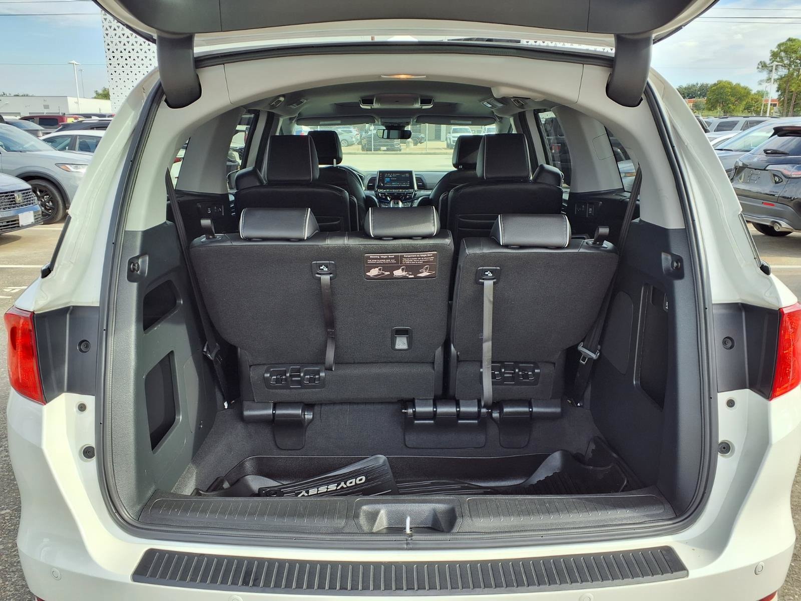 2023 Honda Odyssey Elite - Photo 19