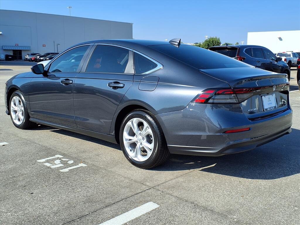 2025 Honda Accord LX photo 2