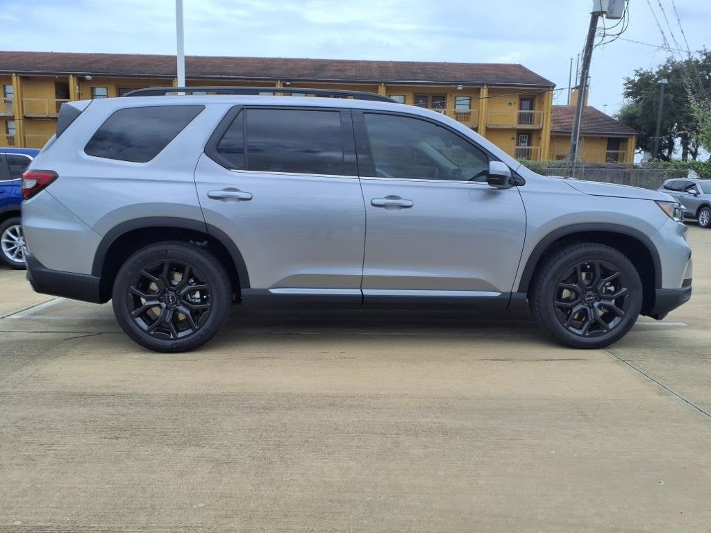 2025 Honda Pilot Touring - Photo 14