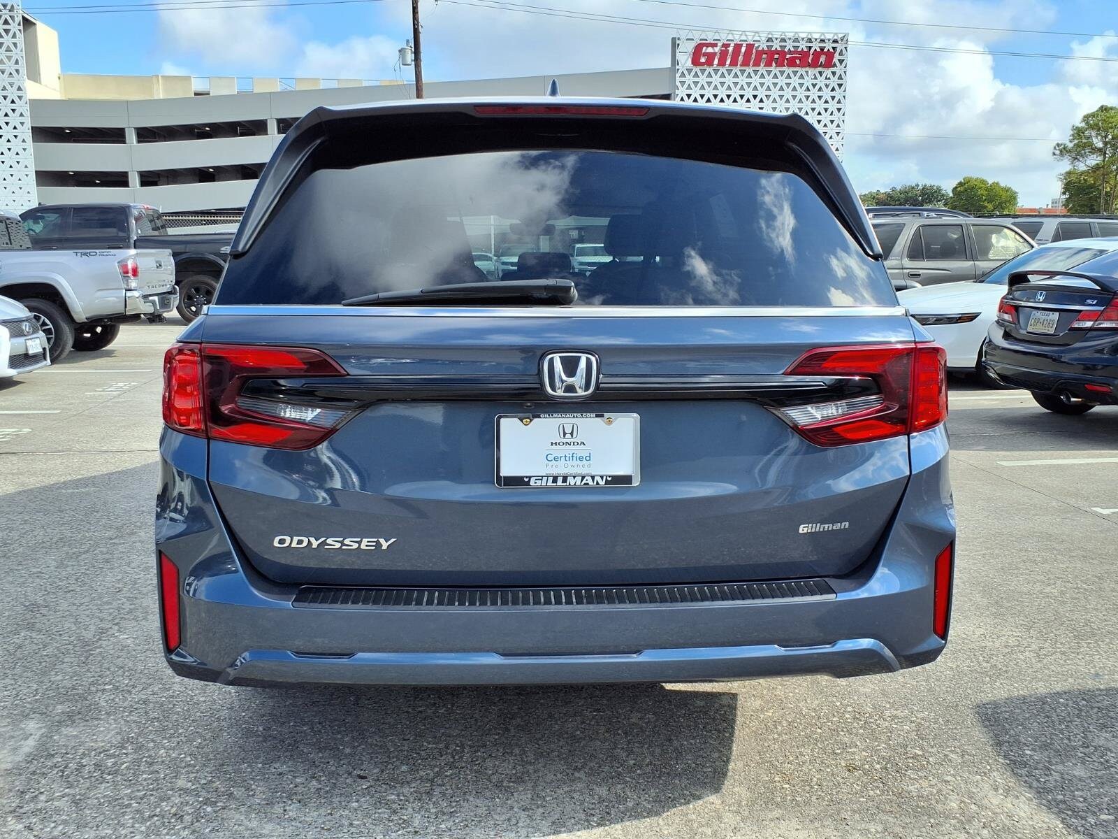2025 Honda Odyssey EX-L - Photo 24