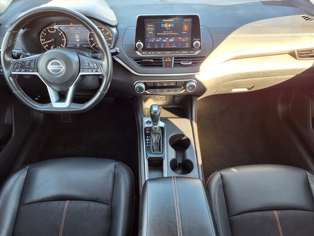 2022 Nissan Altima 2.5 SR photo 4