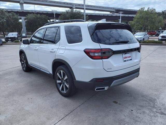 2025 Honda Pilot Touring photo 2