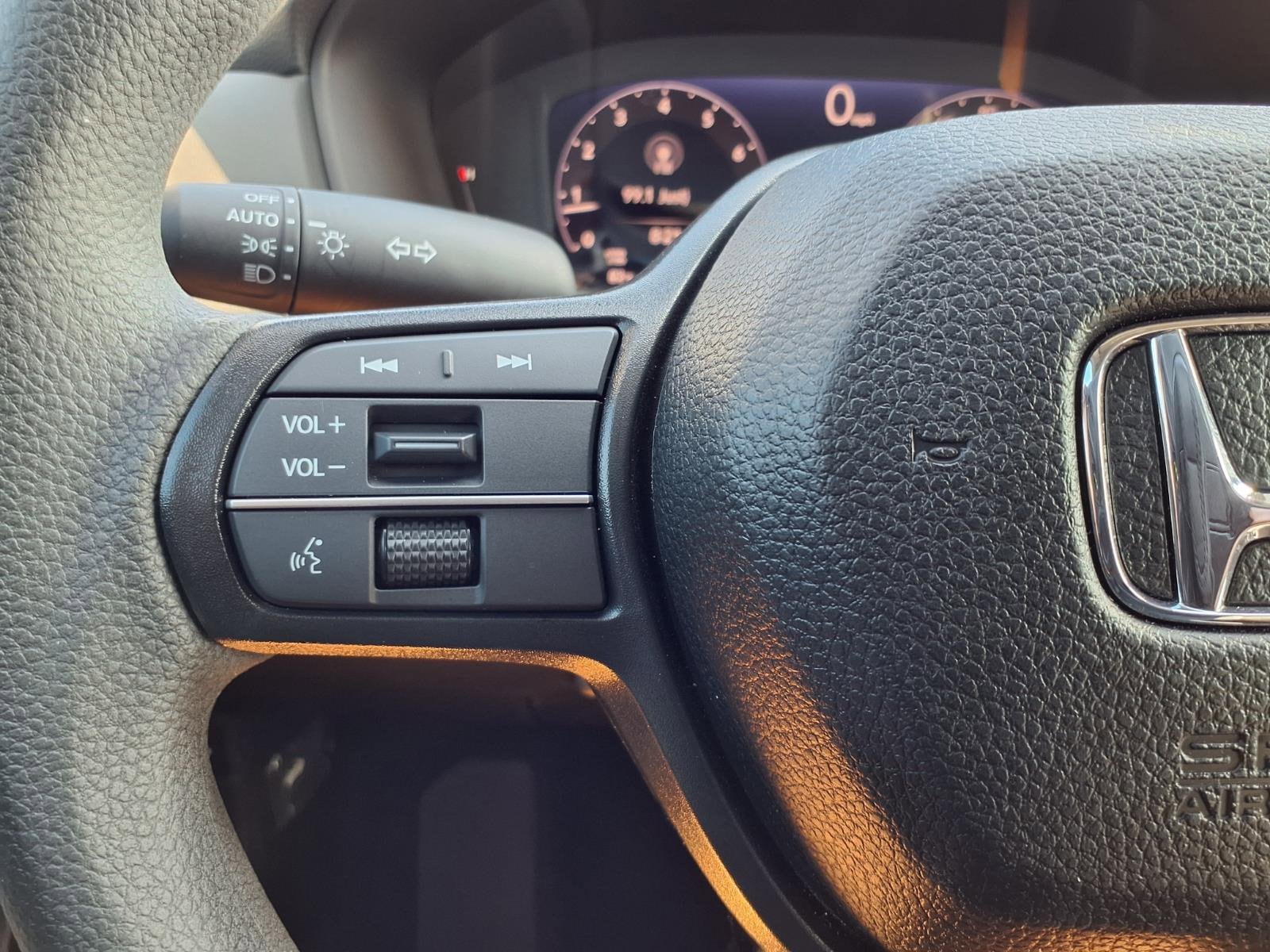 2025 Honda Accord LX - Photo 14