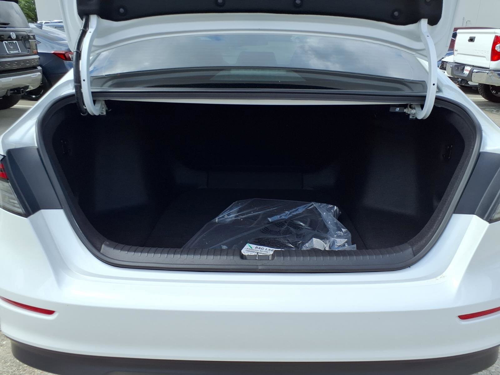 2026 Honda Accord LX - Photo 18