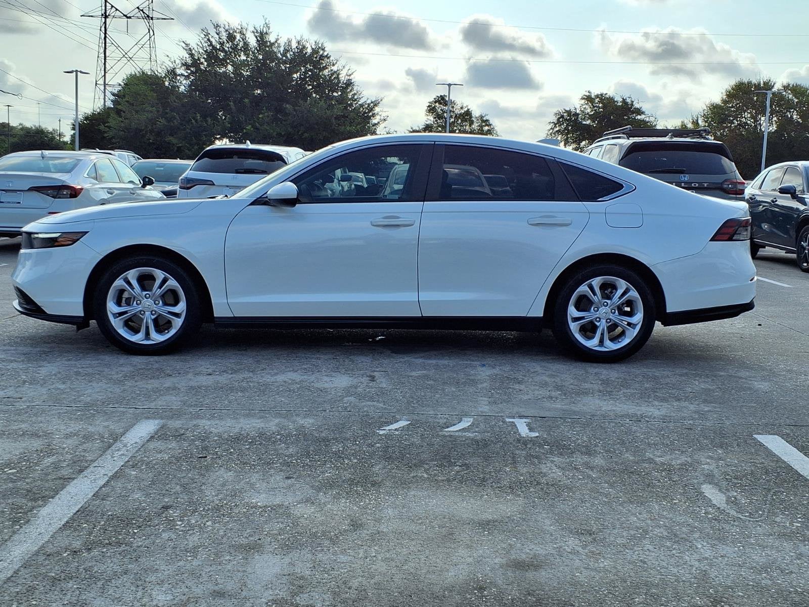 2023 Honda Accord LX - Photo 20