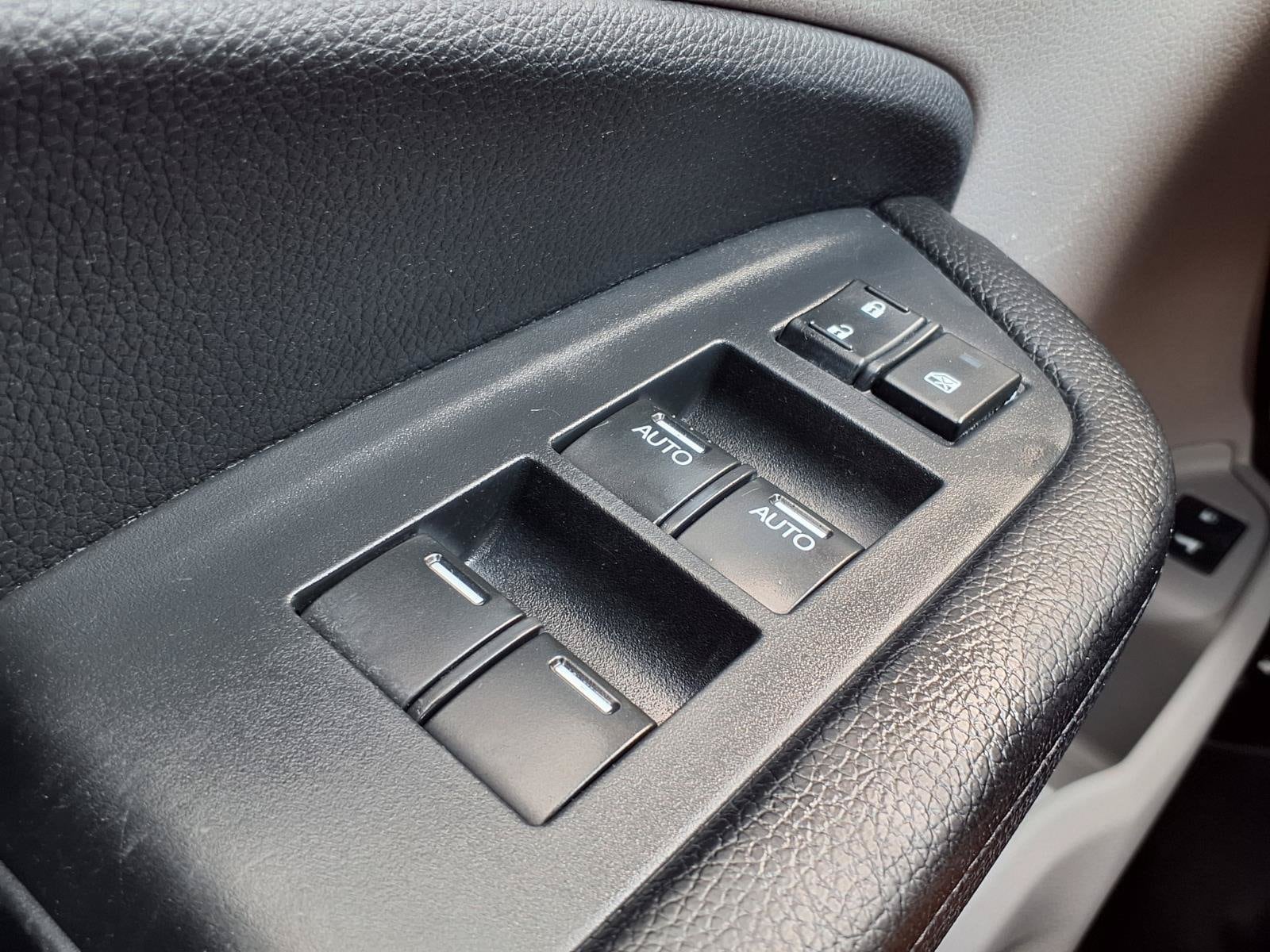 2016 Honda Pilot EX-L - Photo 11