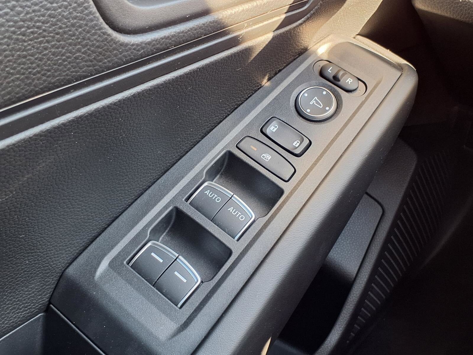 2024 Honda Accord LX - Photo 10