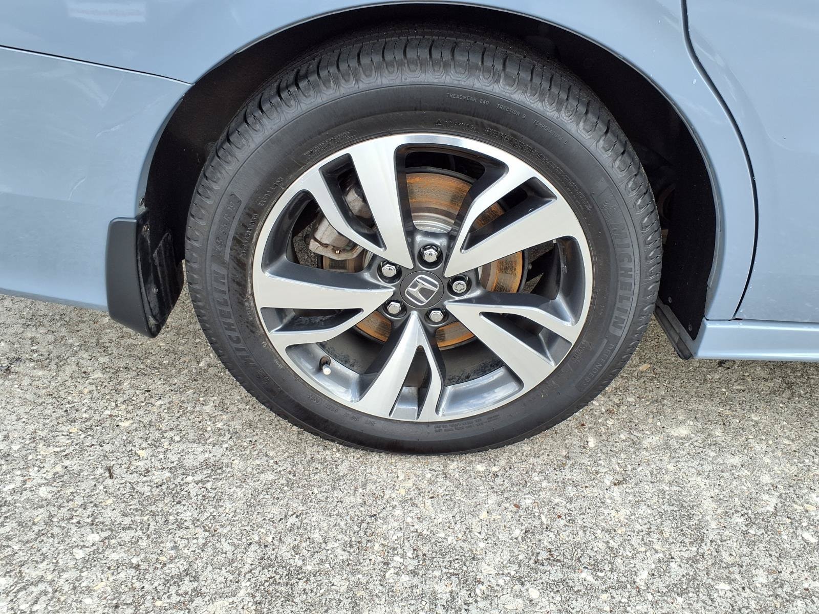 2024 Honda Odyssey Touring - Photo 28